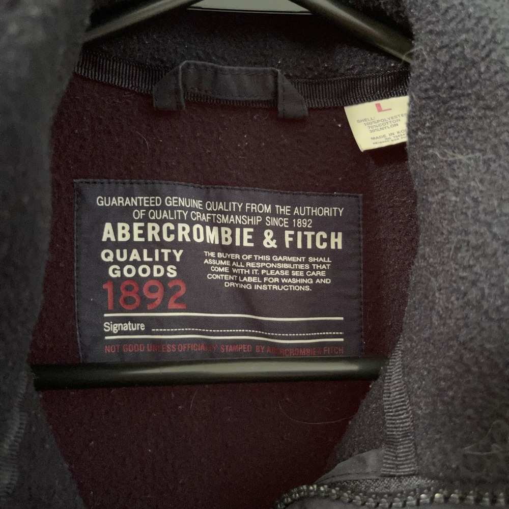 Abercrombie & Fitch fleece vest.